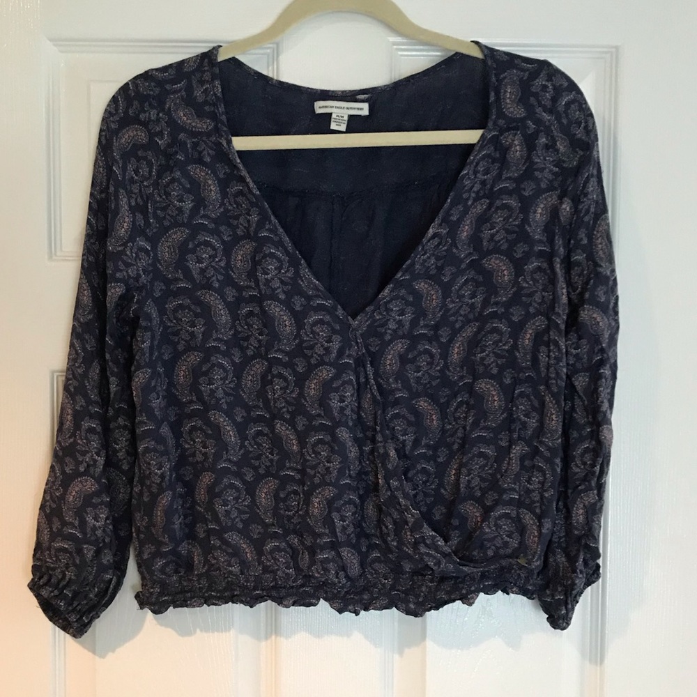 American Eagle long sleeve crop top
